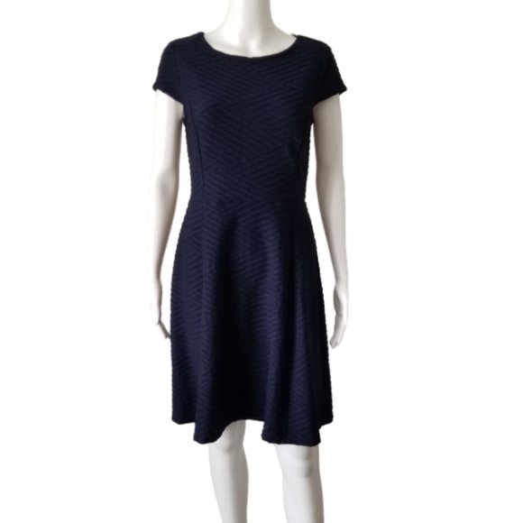 En Focus Studio Dress Fit & Flare Textured Navy Blue Short Sleeves Size Womens 8 - Picture 1 of 5
